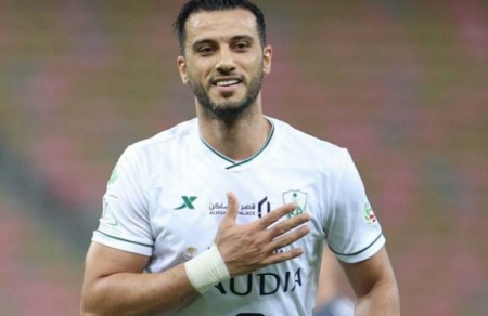 حقيقة مفاوضات الاهلي المصري واهلي جدة لضم عمر سومة